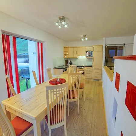 In Koenigsleiten Near Zillertal Arena Feriehus